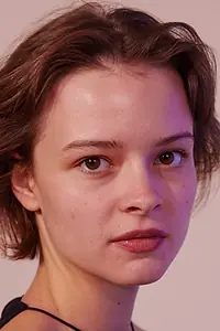 Актриса Жозефин Блэйзер — фото персоны