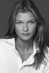 Актриса Каролина Мюллер — фото персоны