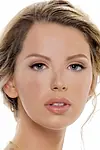 Актриса Челси Логан — превью фото персоны