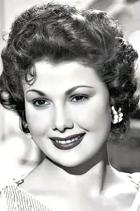 Актриса Berlanti Abdelhamid — фото персоны