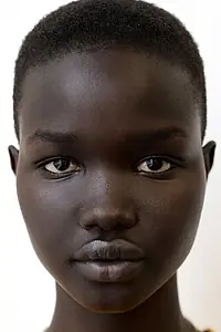 Актриса Akon Changkou — фото персоны