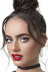 Актриса Yael Shelbia — главное фото персоны