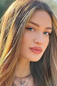 Актриса Giulia Corrado — главное фото персоны