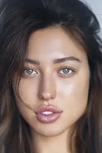 Актриса Stefanie Gurzanski — фото персоны