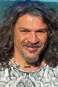 Актёр Синклер Мисфуд — фото персоны