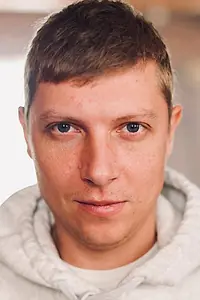 Актёр Илья Шувалов — фото персоны