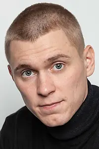 Актёр Даниил Попов — фото персоны