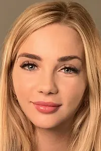 Актриса Юлия Кутанова — фото персоны