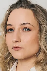 Актриса Полина Рыжова — фото персоны