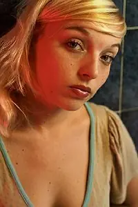 Актриса Sandy Lakdar — фото персоны