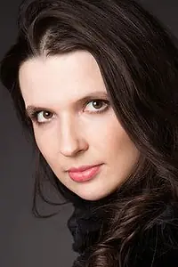 Актриса Вера Баженова — главное фото персоны