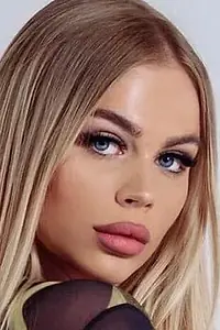 Актриса Марина Страхова — фото персоны