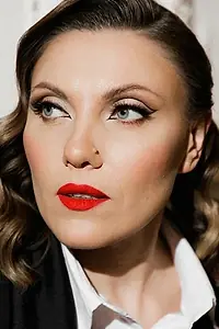 Актриса Эльвира Петухова — фото персоны