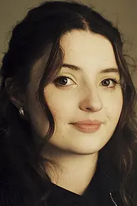 Актриса Люси Холлидэй — фото персоны