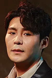 Актёр Ван Щи-мён — фото персоны