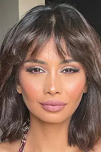Актриса Nancy Alam el-Deen — главное фото персоны