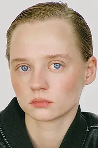 Актриса Софья Абрашкина — фото персоны