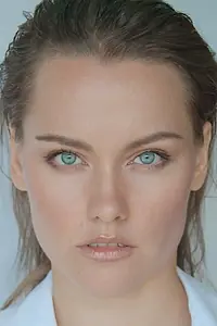 Актриса Полина Десятова — фото персоны