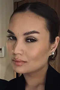 Актриса Амина Мектепбаева — фото персоны