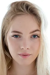 Актриса Emma White — фото персоны