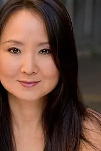 Актриса Sung Yun Cho — фото персоны