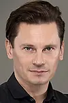 Актёр Nicholas Riesbeck — превью фото персоны