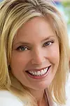 Актриса Келли Эмберг — превью фото персоны
