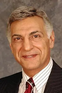 Актёр Элиас Зэроу — фото персоны