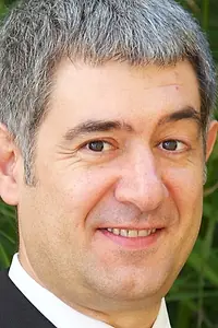 Актёр Melih Ekener — главное фото персоны