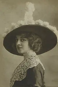 Актриса Jane Renouardt — фото персоны