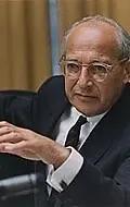 Актёр Уолт Ростоу — фото персоны