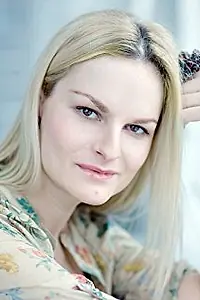 Актриса Ива Паздеркова — фото персоны