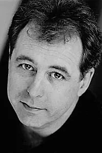 Актёр Адриан Трасс — фото персоны