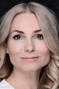 Актриса Александра Емельянова — фото персоны
