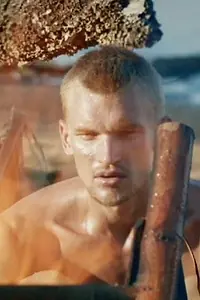 Главный постер фильма «Аномальное поведение (2015)»