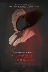 Главный постер фильма «Дверь дьявола (2018)»