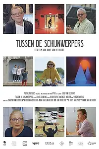 Постер к фильму «Tussen de Schijnwerpers (2017)»