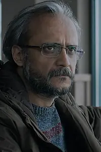 Главный постер фильма «Kimse elimi tutmasin! (2018)»