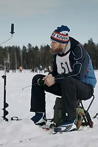 Главный постер фильма «Лыжная рыбалка (2018)»