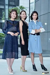 Главный постер сериала «Iron Ladies (2018)»