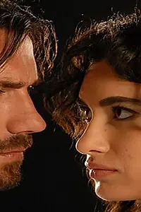 Главный постер сериала «Острый нож (2010)»