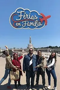Постер к сериалу «Férias em Família (2019)»