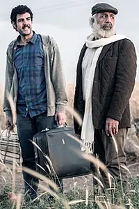 Постер к фильму «مسافرو الحرب (2018)»