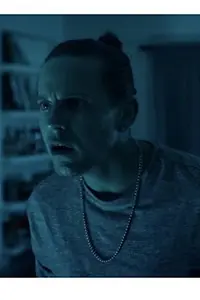 Главный постер фильма «Emojihead (2019)»
