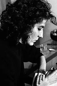 Главный постер фильма «Несовершенное совершенное (1989)»