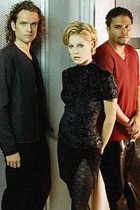 Постер к сериалу «Трое (1998 - 2000)»