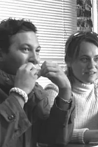 Главный постер фильма «Никто не должен узнать (2003)»