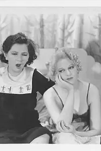Главный постер фильма «Babes in the Goods (1934)»