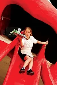 Постер к фильму «Shibolet Bakafe (2004)»
