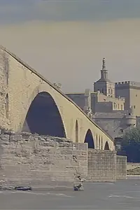 Главный постер фильма «Sur le pont d'Avignon (1956)»